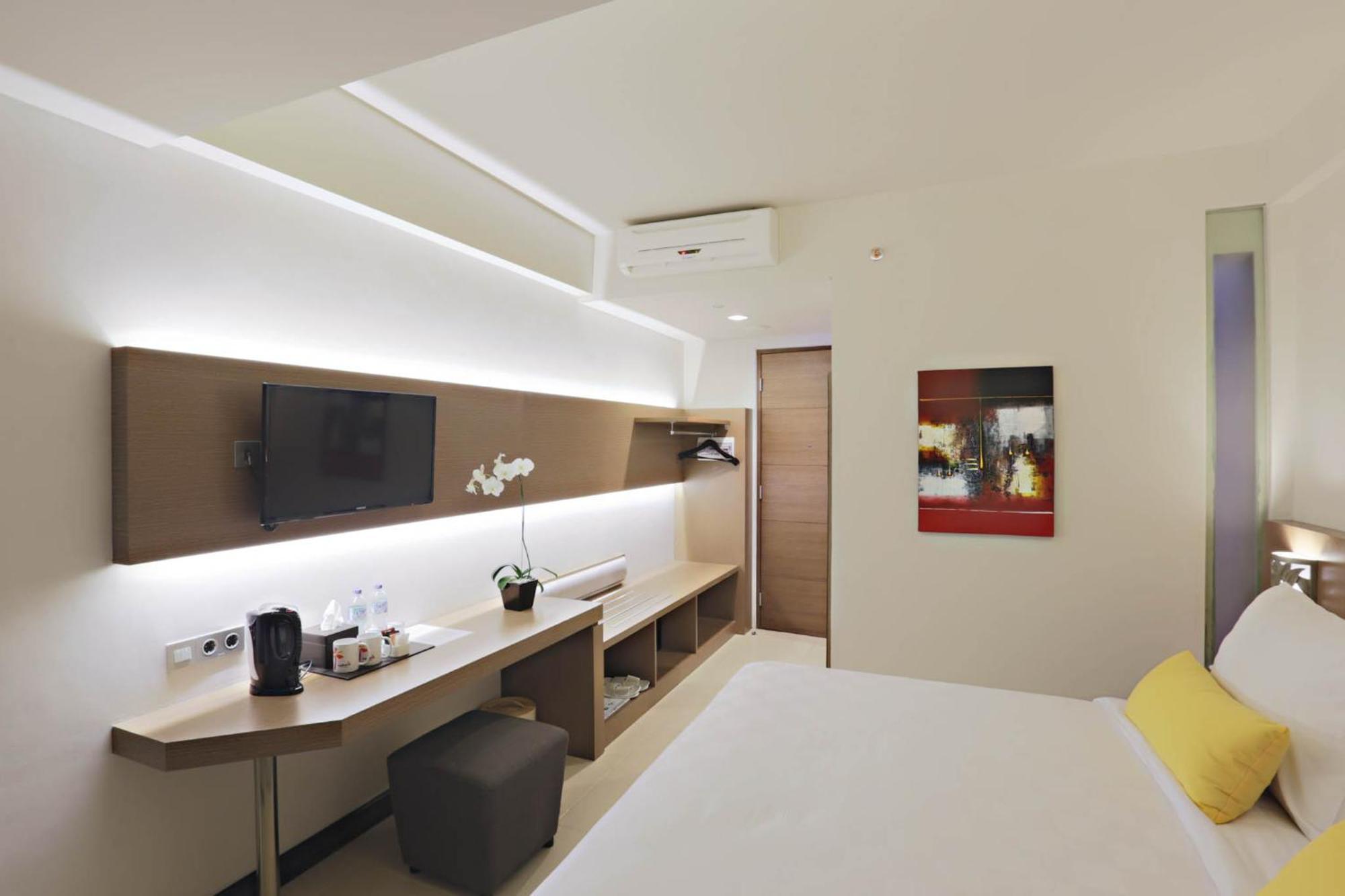 Euphoria Hotel Легиан Экстерьер фото