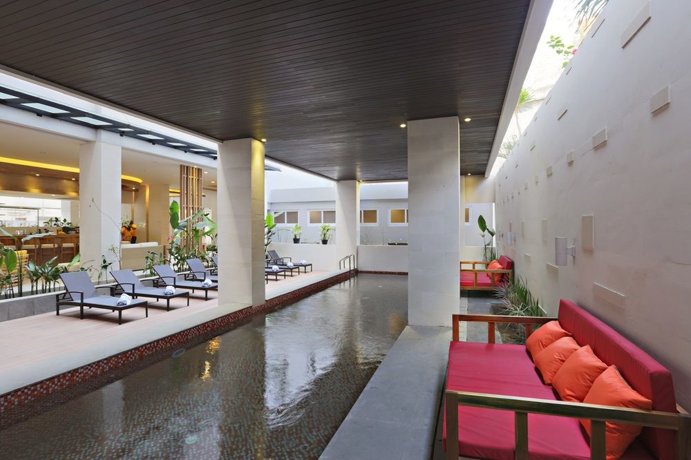 Euphoria Hotel Легиан Экстерьер фото