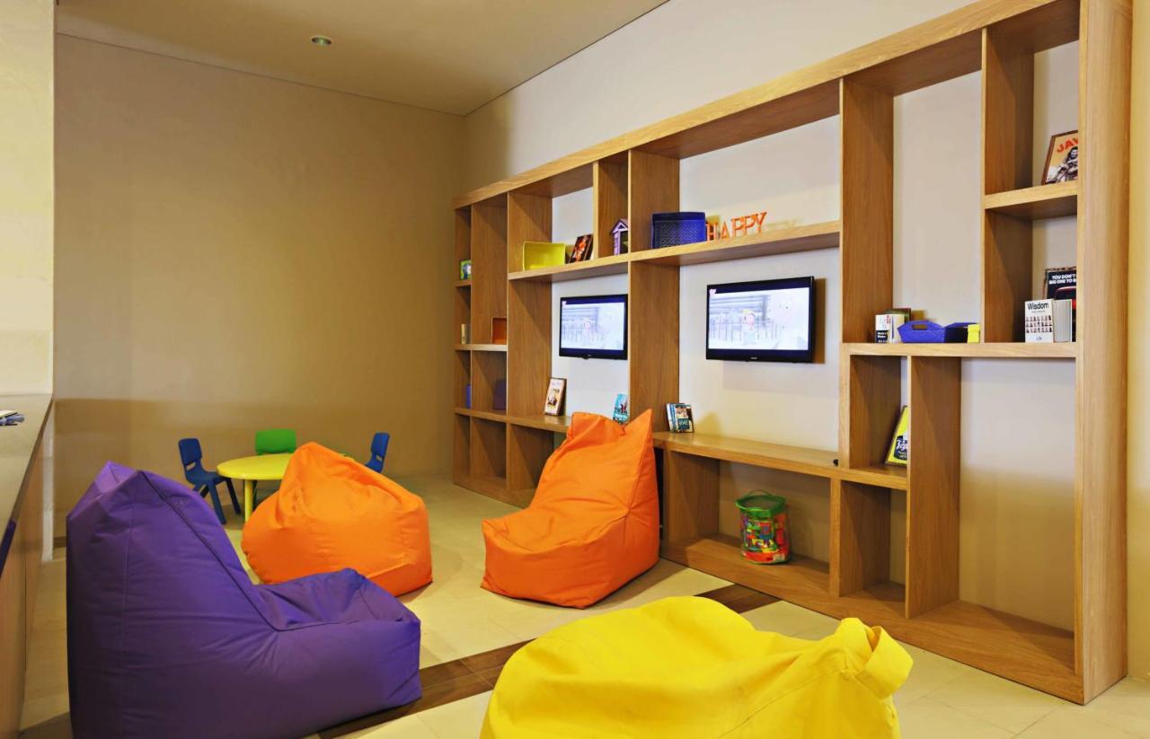 Euphoria Hotel Легиан Экстерьер фото